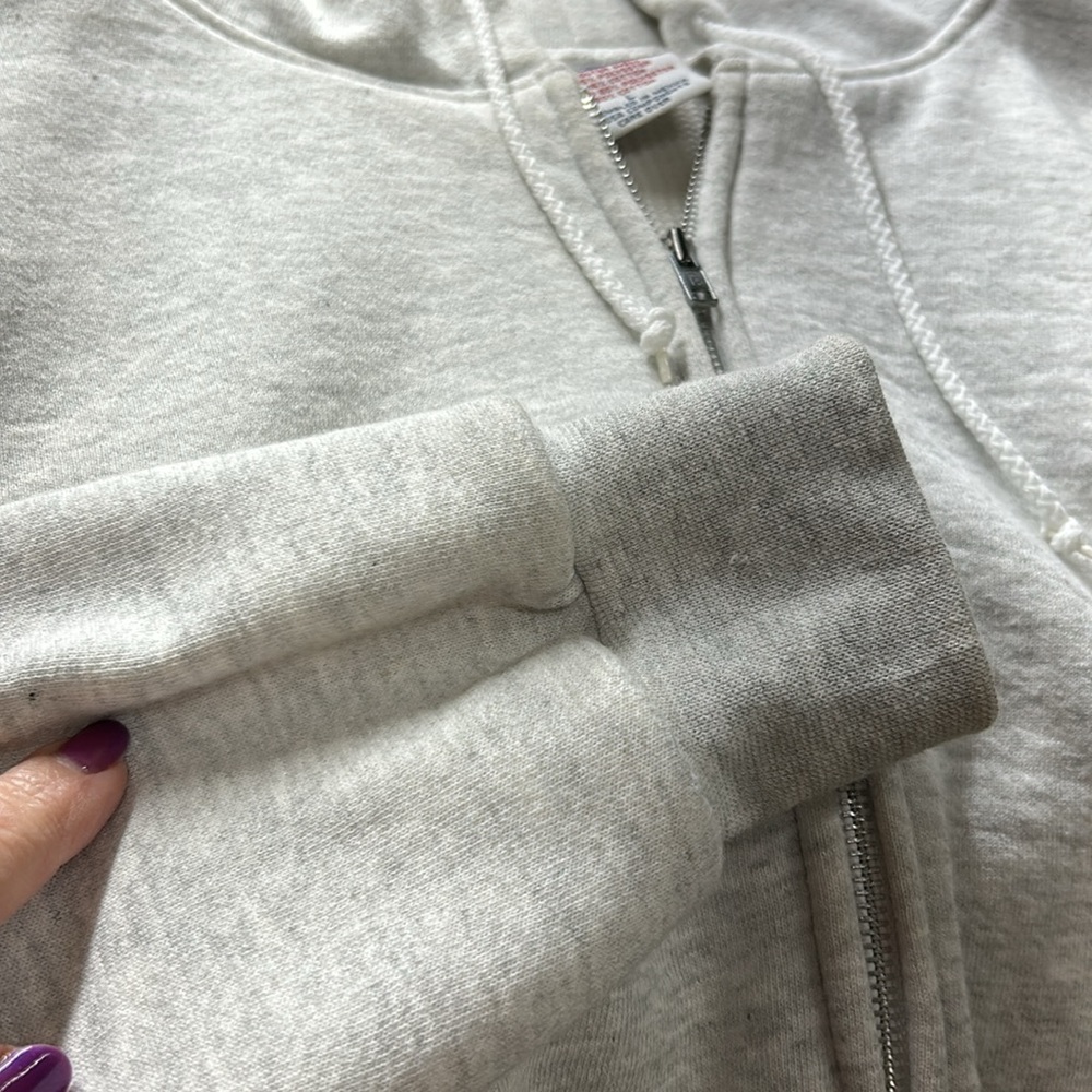 Pluma Gray Zip-Up Hoodie poly and cotton waffle Interior
Drawstring in hood zip